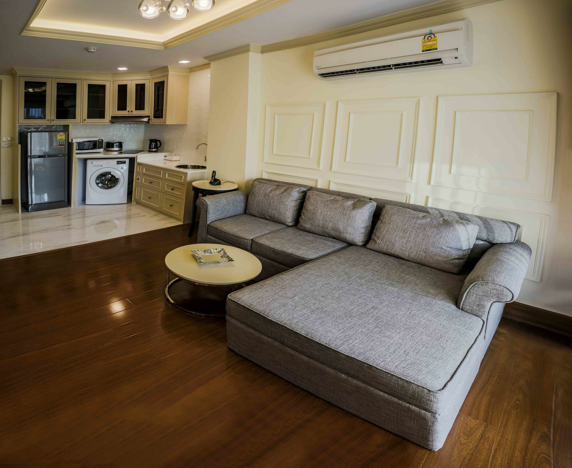 Aspira Hana Executive Apartment Thonglor Бангкок Екстер'єр фото
