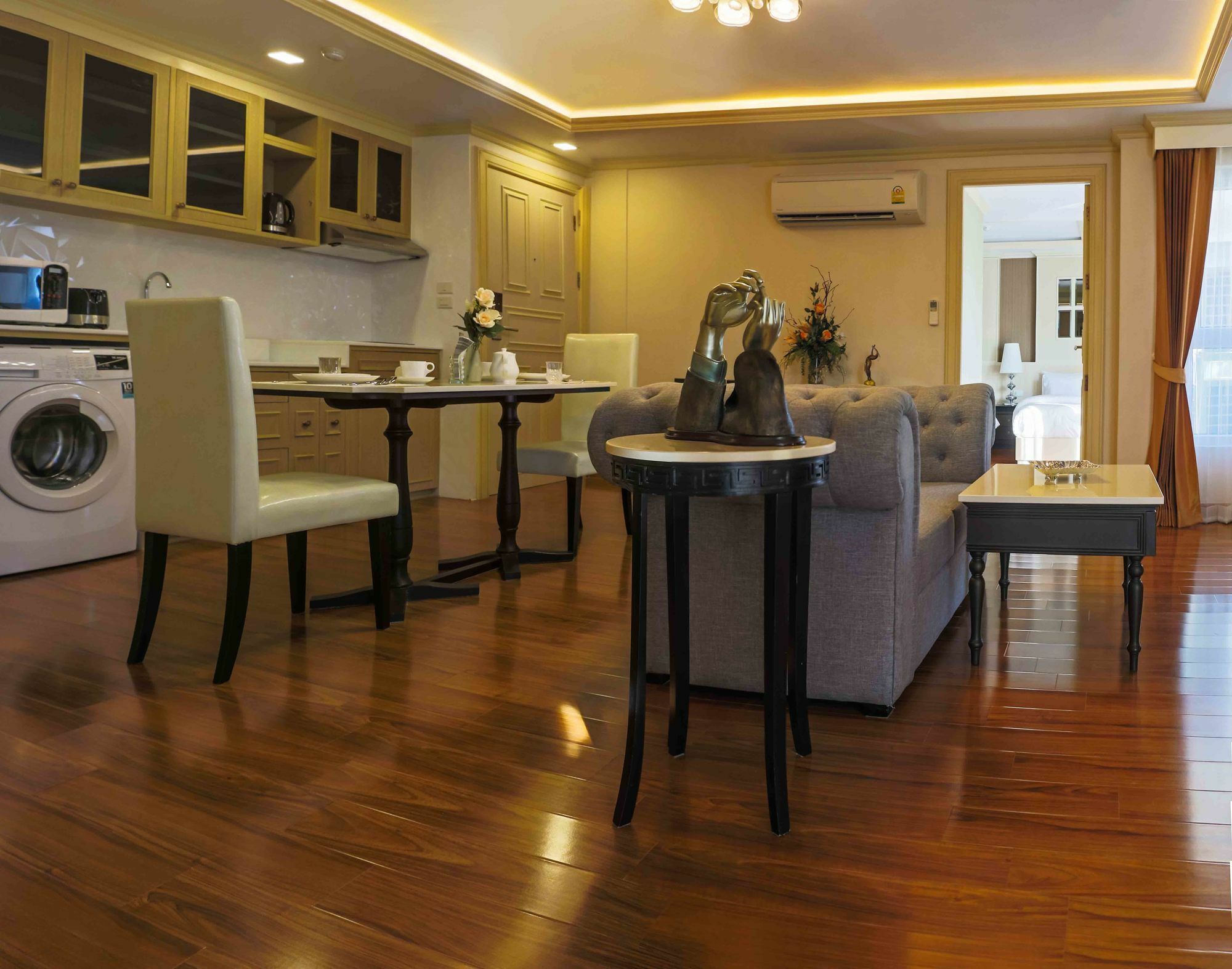 Aspira Hana Executive Apartment Thonglor Бангкок Екстер'єр фото